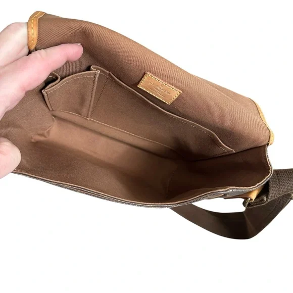 Louis Vuitton Monogram Bosphore PM Messenger Crossbody Bag